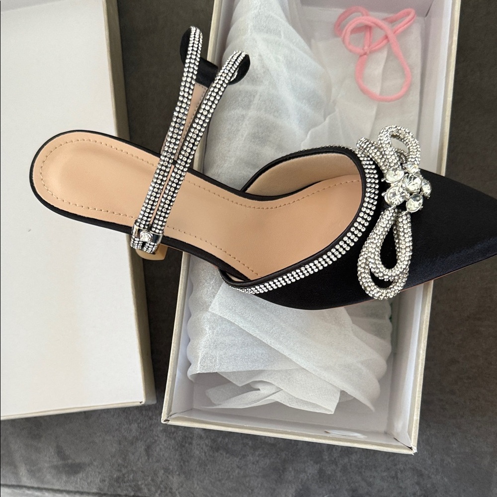 Elegant Black Rhinestone Embellished Women's Heels.Perfect for Prom & Homecoming